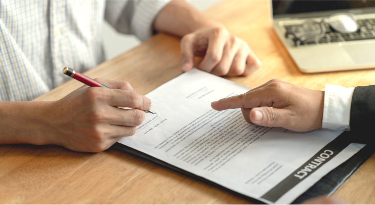 Legal Considerations When Signing a Building Contract
